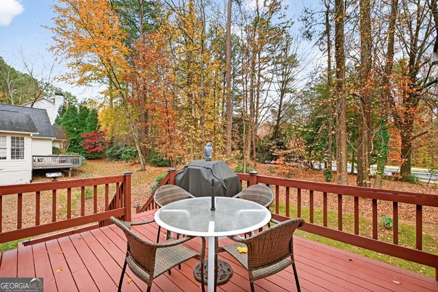 222 Mossy Place, Alpharetta, GA 30005