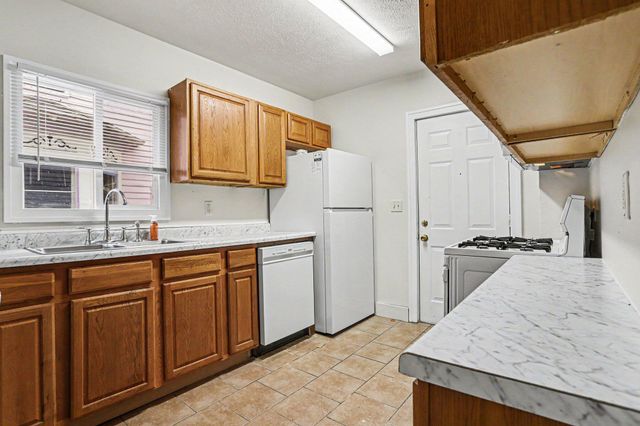 625 McCourtie Street, Kalamazoo City, MI 49008