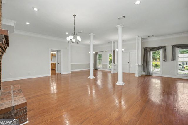 107 Cameron Pointe Drive, Lagrange, GA 30240