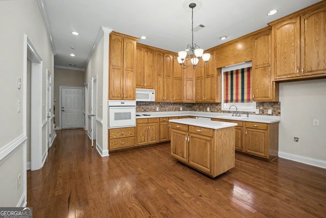 107 Cameron Pointe Drive, Lagrange, GA 30240