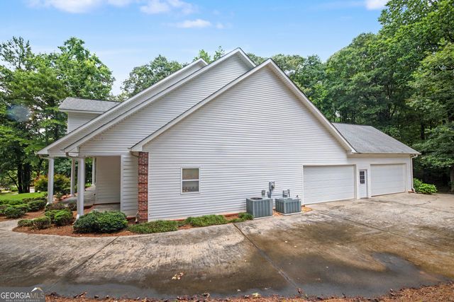 107 Cameron Pointe Drive, Lagrange, GA 30240