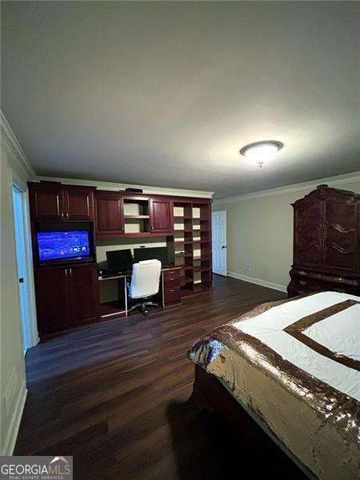 300 Shelli Lane, Roswell, GA 30075