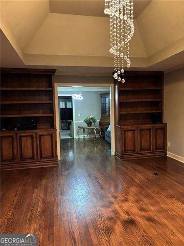 300 Shelli Lane, Roswell, GA 30075