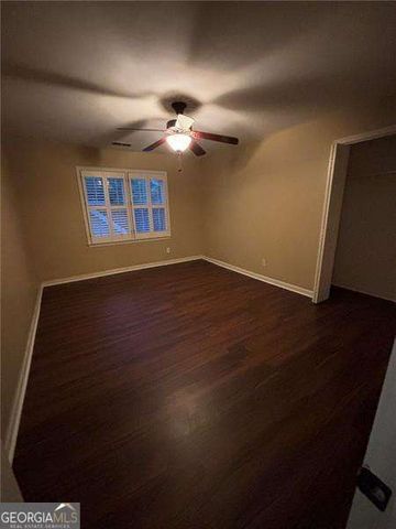 300 Shelli Lane, Roswell, GA 30075