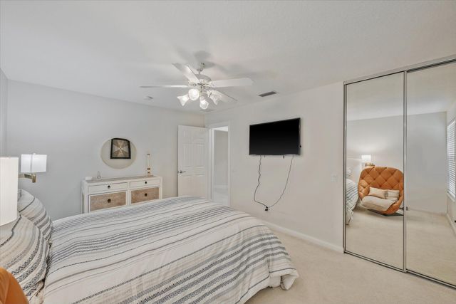 5063 Magnolia Bay Circle, Palm Beach Gardens, FL 33418