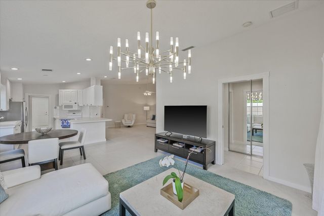 5063 Magnolia Bay Circle, Palm Beach Gardens, FL 33418