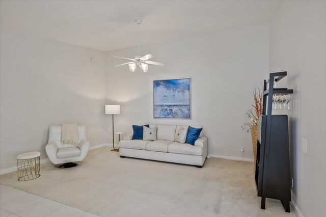 5063 Magnolia Bay Circle, Palm Beach Gardens, FL 33418