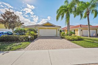 5063 Magnolia Bay Circle, Palm Beach Gardens, FL 33418