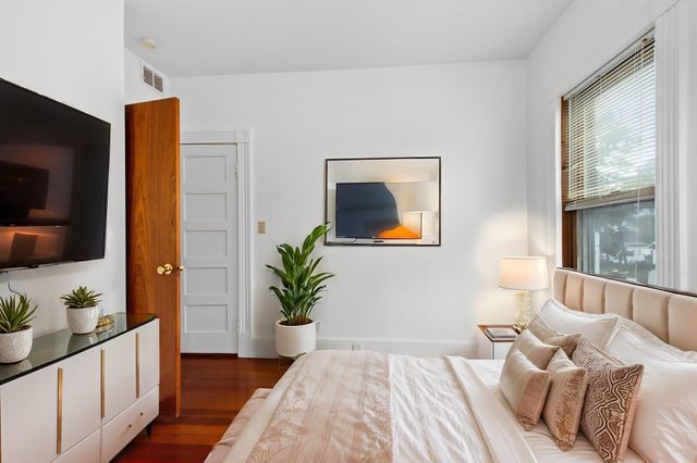 28 Central Square 3, Brockton, MA 02301