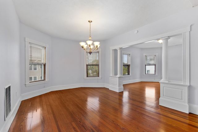 28 Central Square 3, Brockton, MA 02301