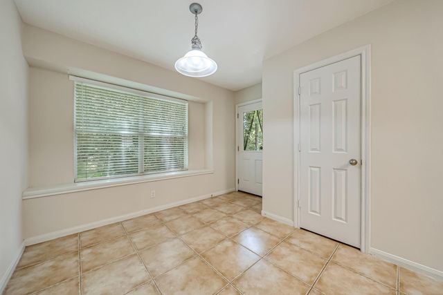 12810 Lake Shore Drive, Montgomery, TX 77356