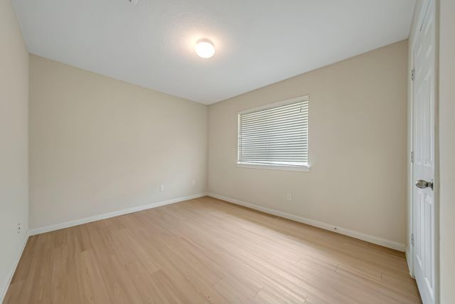 12810 Lake Shore Drive, Montgomery, TX 77356