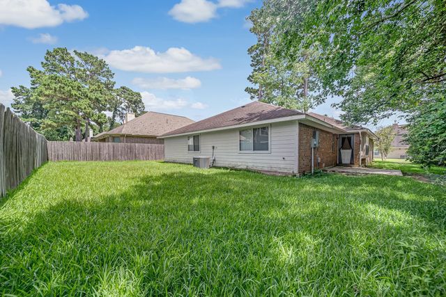12810 Lake Shore Drive, Montgomery, TX 77356