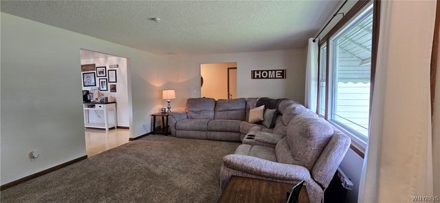 1543 Benjamin Drive, Niagara Falls, NY 14304