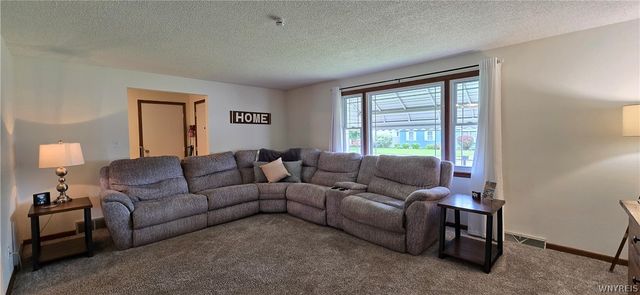 1543 Benjamin Drive, Niagara Falls, NY 14304