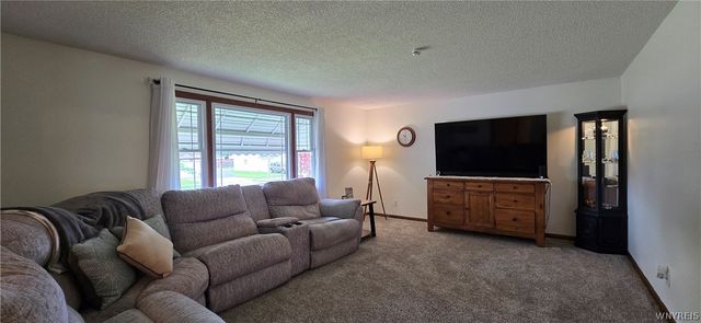 1543 Benjamin Drive, Niagara Falls, NY 14304