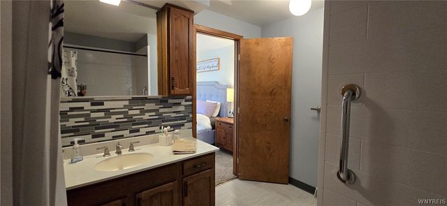 1543 Benjamin Drive, Niagara Falls, NY 14304
