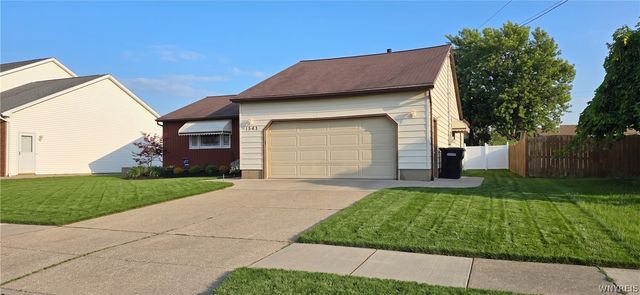1543 Benjamin Drive, Niagara Falls, NY 14304