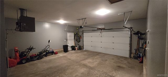 1543 Benjamin Drive, Niagara Falls, NY 14304