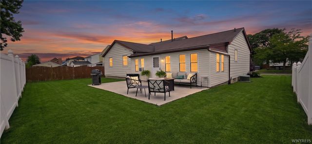 1543 Benjamin Drive, Niagara Falls, NY 14304