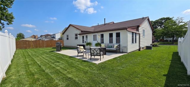 1543 Benjamin Drive, Niagara Falls, NY 14304