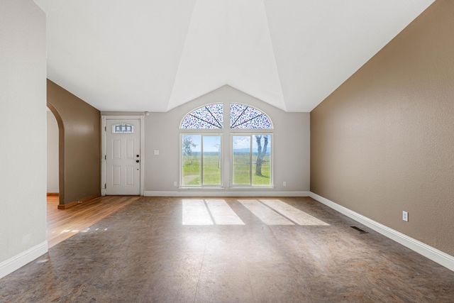 7457 Sprig Way, Millville, CA 96062