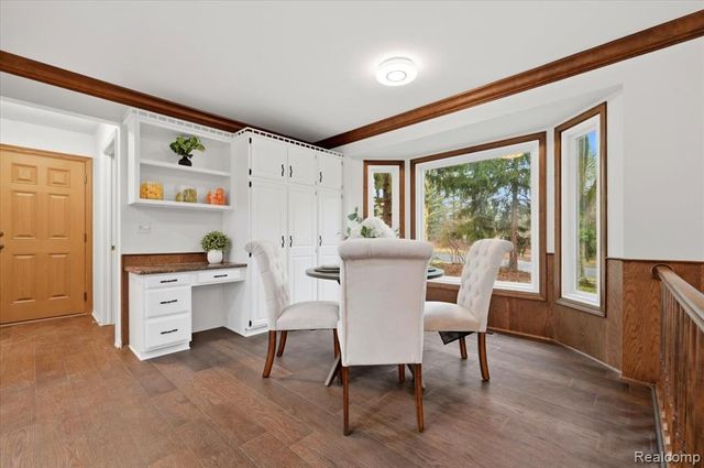 3755 Tremont Lane, Ann Arbor, MI 48105