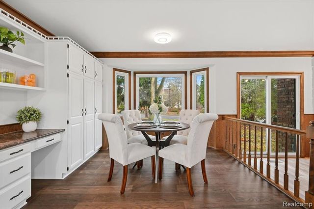 3755 Tremont Lane, Ann Arbor, MI 48105