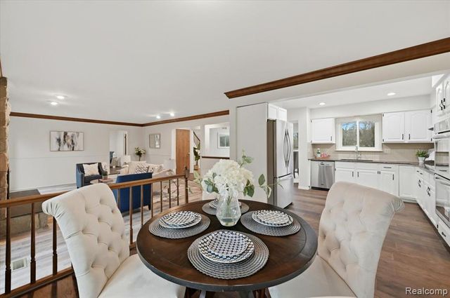 3755 Tremont Lane, Ann Arbor, MI 48105