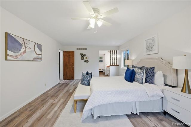 3755 Tremont Lane, Ann Arbor, MI 48105