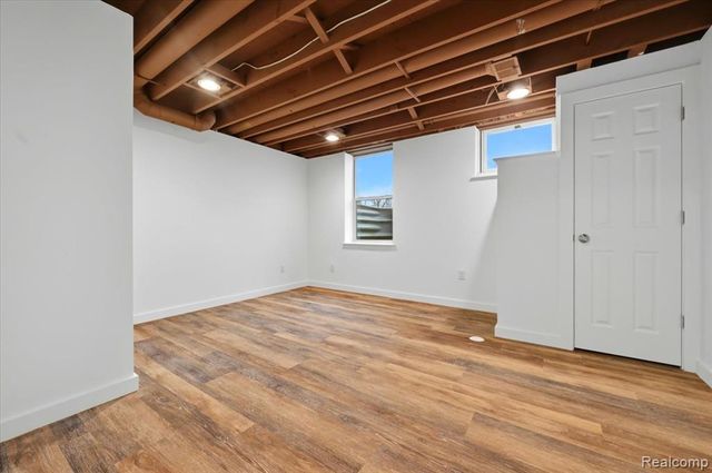 3755 Tremont Lane, Ann Arbor, MI 48105