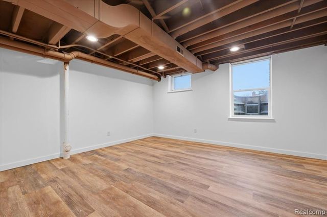 3755 Tremont Lane, Ann Arbor, MI 48105