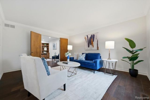 3755 Tremont Lane, Ann Arbor, MI 48105