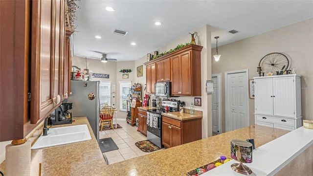 2452 SALZBURG LOOP, Winter Haven, FL 33884