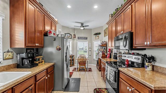 2452 SALZBURG LOOP, Winter Haven, FL 33884