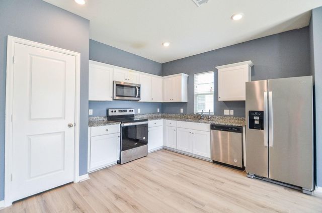 5015 Highland Springs Drive, Richmond, TX 77469