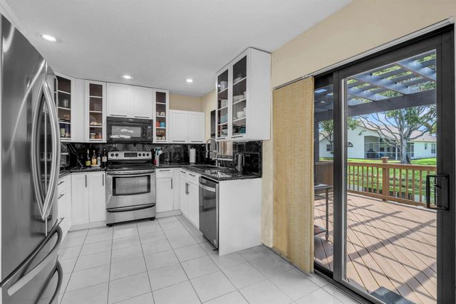 1109 LANDINGS Boulevard, Greenacres, FL 33413