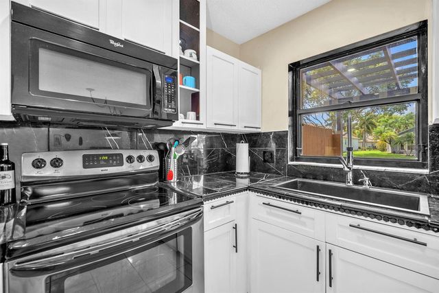 1109 LANDINGS Boulevard, Greenacres, FL 33413