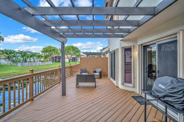 1109 LANDINGS Boulevard, Greenacres, FL 33413