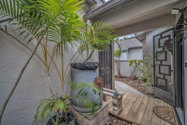 1109 LANDINGS Boulevard, Greenacres, FL 33413
