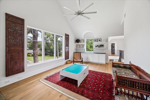 7 Hedwig Shadows Drive, Houston, TX 77024