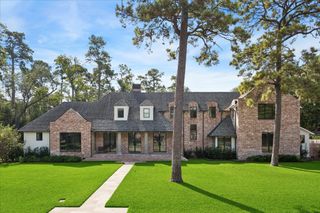 7 Hedwig Shadows Drive, Houston, TX 77024