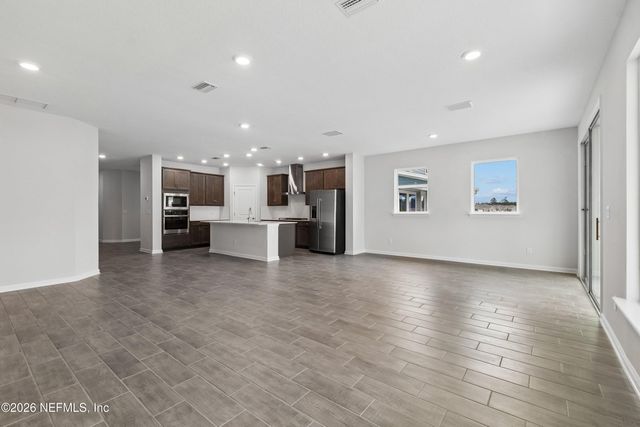 75852 WALKING PATH Lane, Yulee, FL 32097