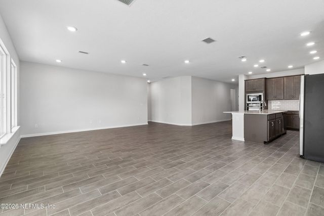75852 WALKING PATH Lane, Yulee, FL 32097