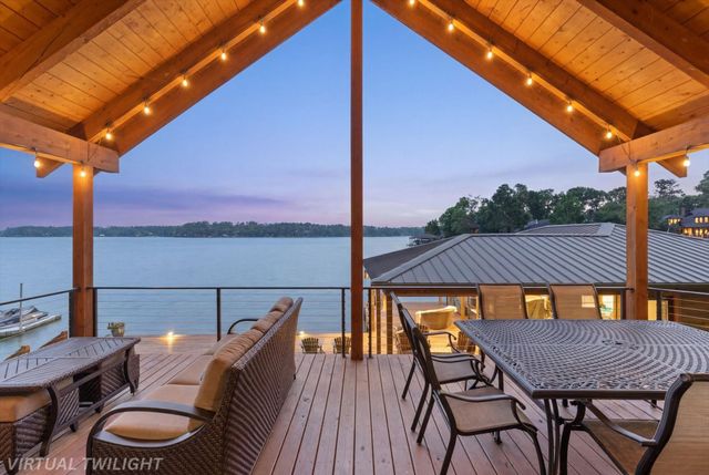 900 King Thomas Drive, Scroggins, TX 75480