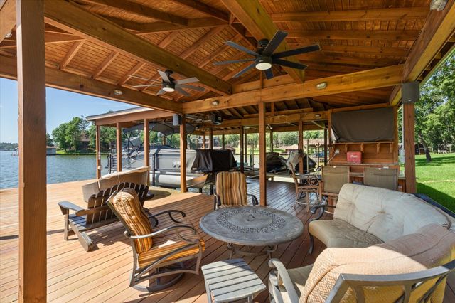 900 King Thomas Drive, Scroggins, TX 75480