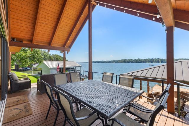 900 King Thomas Drive, Scroggins, TX 75480