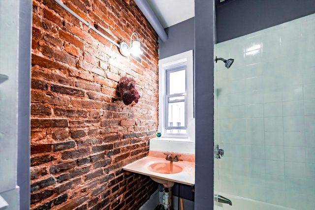 130 Shurtleff 3, Chelsea, MA 02150