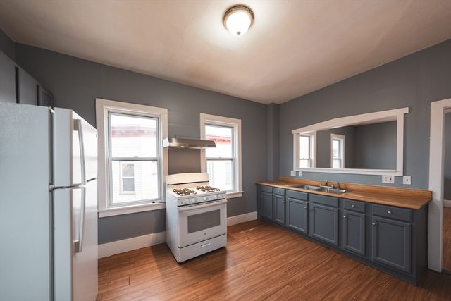 130 Shurtleff 3, Chelsea, MA 02150