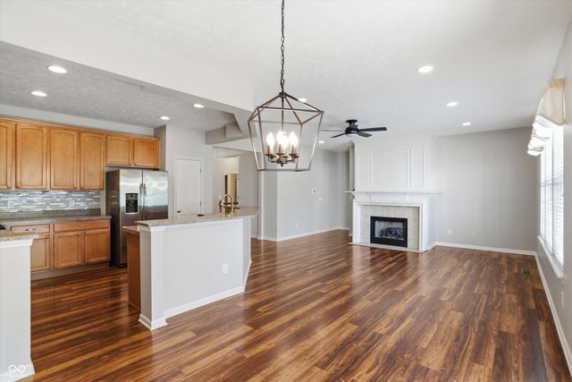 13042 Ratliff Run, Fishers, IN 46037
